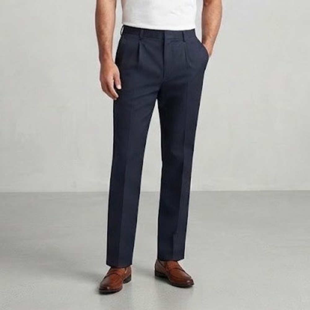 Haggar Khaki Pants Mens 38x30 Dark Navy NEW Premium No Iron Pleated HC10897